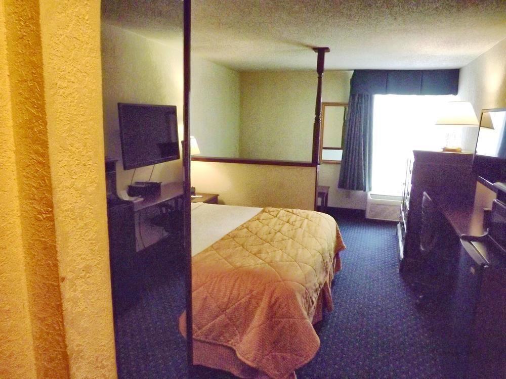 เบย์มอนต์ บาย วินด์แฮม กรีนส์โบโร/โคลีเซียม Hotel ภายนอก รูปภาพ